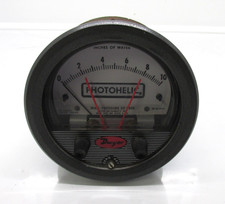 Dwyer Series 3000 0-10" Of Water 117VAC 25PSIG Photohelic Gauge - ITL