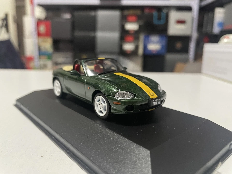 Modelo de coche 1:43 JC kyosho Mazda MX-5 Roadster NR-A MIATA  Foto 4 de 4