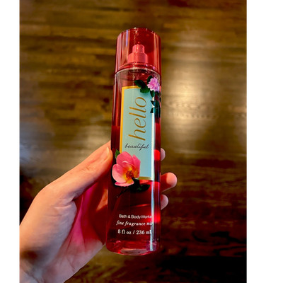 Bath & Body Works Hello Beautiful Fine Fragrance Mist 8 fl oz / 236 mL Women