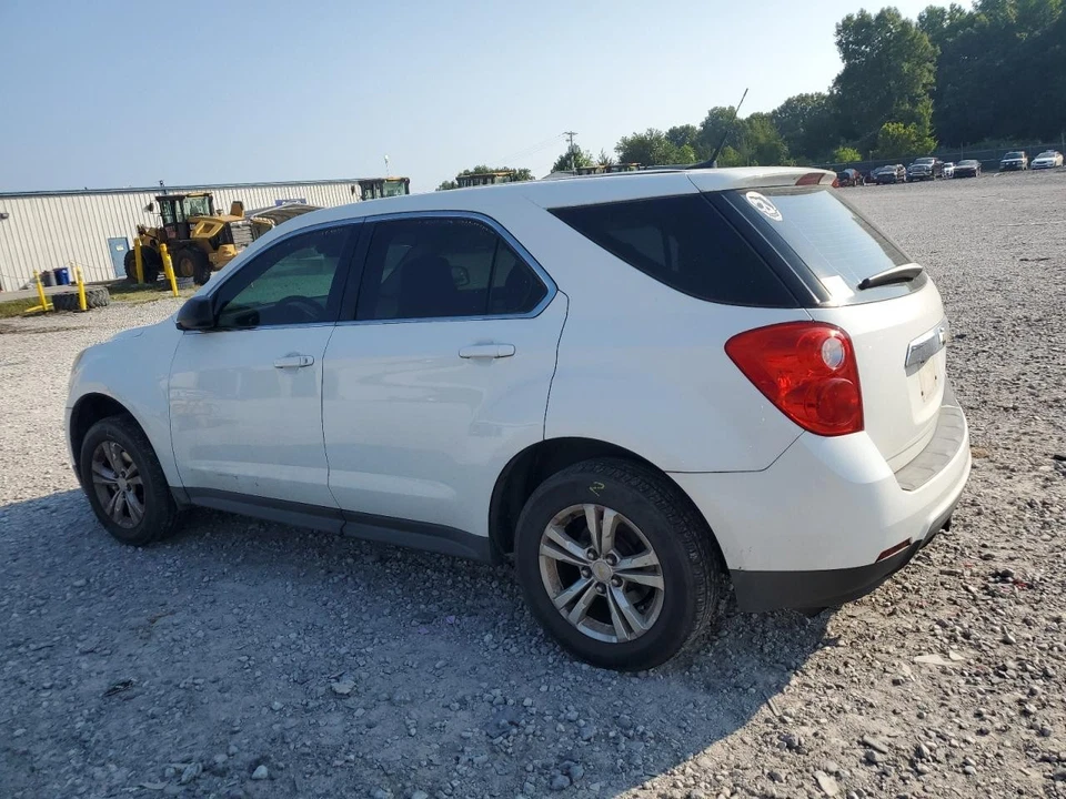 Used Radiator fits: 2012 Chevrolet Equinox 2.4 Grade A Foto 2 de 4