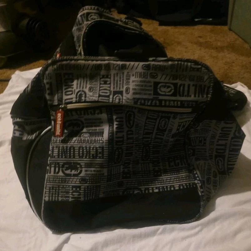 BOLSO DE LONA GRANDE ECKO UNLTD 24"  Foto 3 de 4