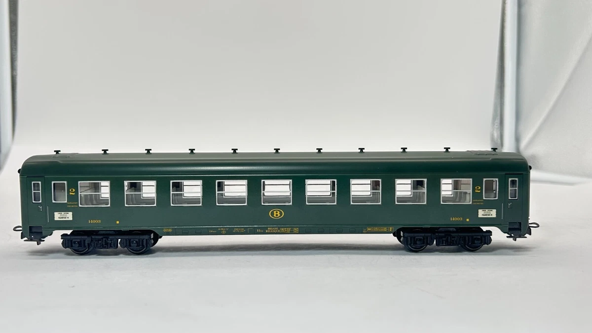 Voiture Voyageur SMCF échelle HO - Y409 - Ancienne B8t 2e Classe 172 Mm