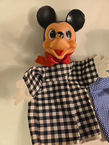 Gund Mickey Mouse & Donald Duck Vintage Disney Hand Puppets, 1950's, 10" Tall - Picture 2 of 13