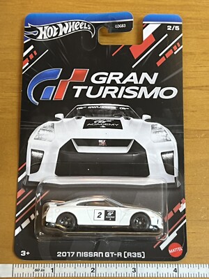 Hot Wheels 2017 Nissan GT-R R35 