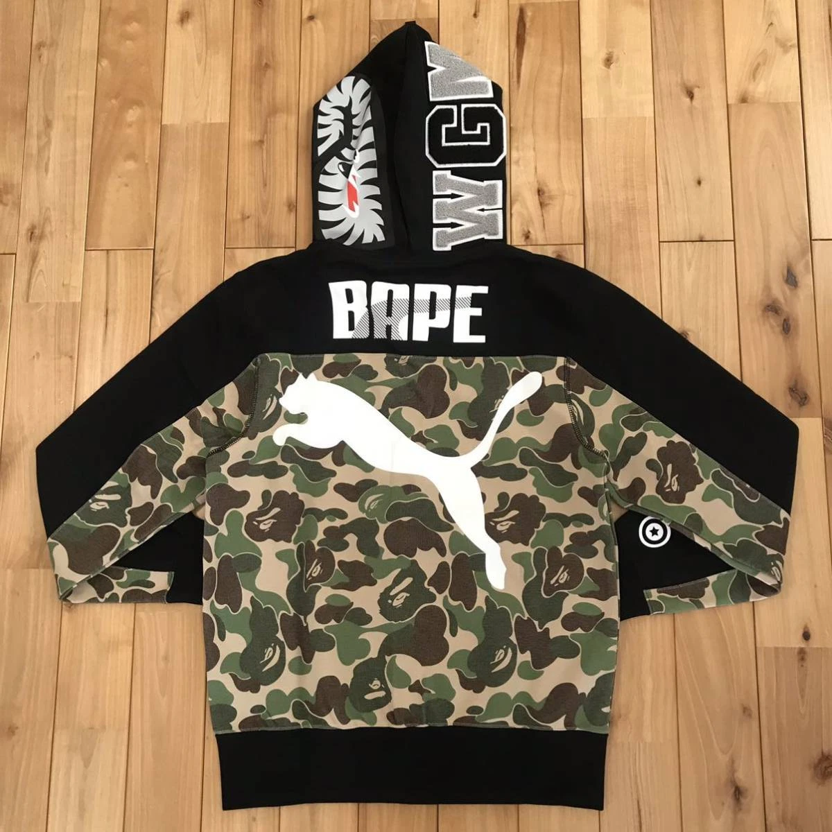 Es una suerte que Miguel Ángel Más lejano A Bathing Ape BAPE x Puma Collaboration Shark Hoodie size S *NEW* From  Japan | eBay