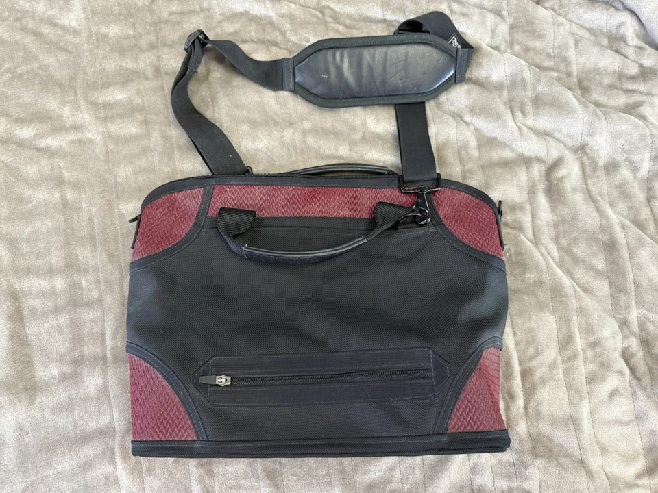 Waterfield Cosmo Bag - Image 2 of 3