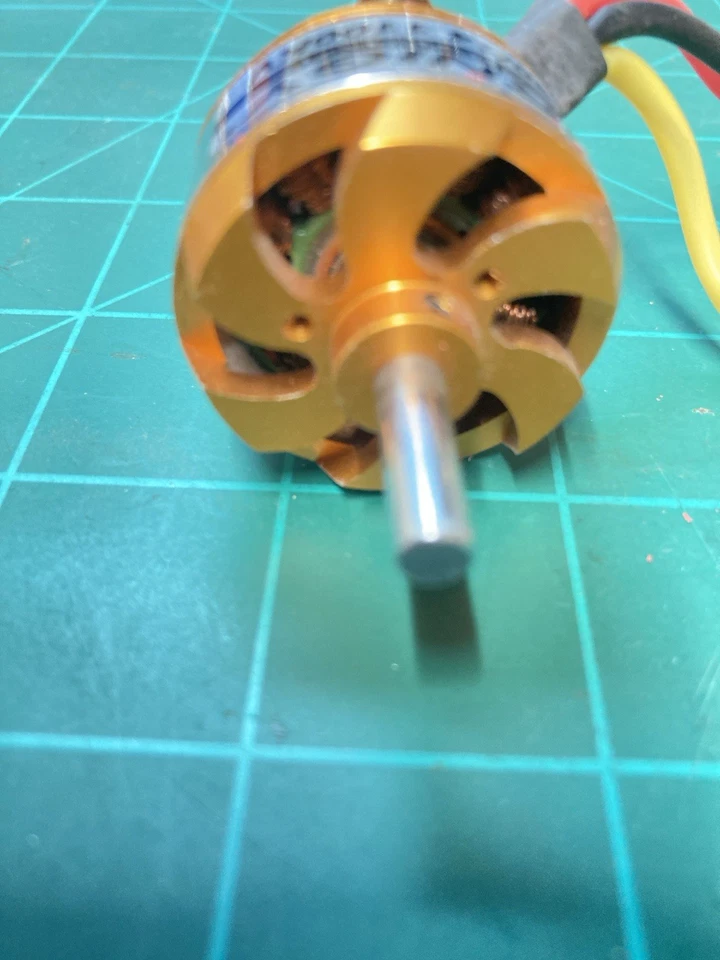 Motor Turnigy D3530/14 1100kv probado Foto 3 de 4