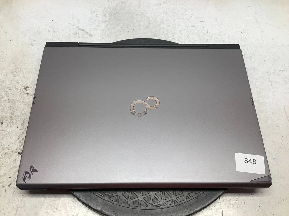 Fujitsu LifeBook T935 Intel i5-5300U 2,3 GHz 8 GB SIN DISCO DURO Foto 2 de 4