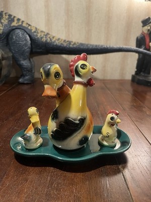 Vintage Chicken & Duck Salt & Pepper Shaker Set w/ Tray Ceramic Japan