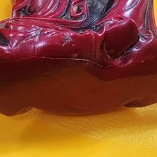 Red Kuan Yin Carving Figurine - Delicate Art Decor, 12x9cm