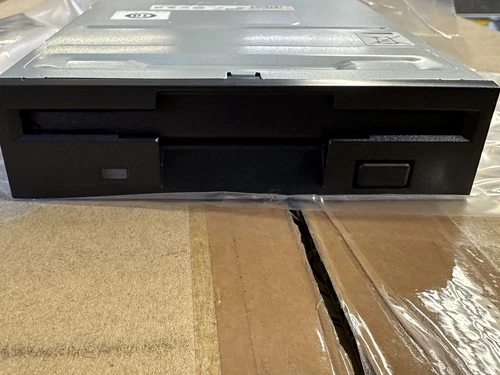 20x TEAC FD-235HF C829 3,5“ Floppy Laufwerk in schwarz