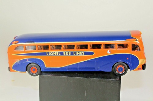 1:50 CORGI 53902 Yellow Coach 743 Lionel Bus Lines Diecast 1995 - Picture 2 of 6