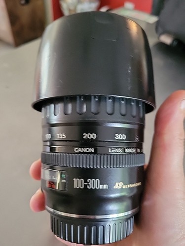 Canon Et 65 II with hood 100-300mm 1: 4.5-5.6 II USM Lens fits Rebel X 30mm Came - Picture 3 of 6