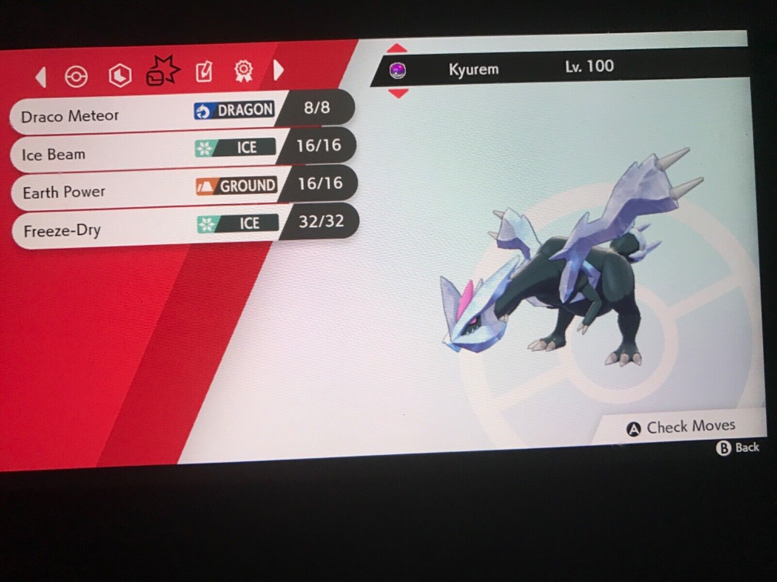 RESHIRAM ZEKROM KYUREM Shiny 6IV Bundle / Pokemon Sword 