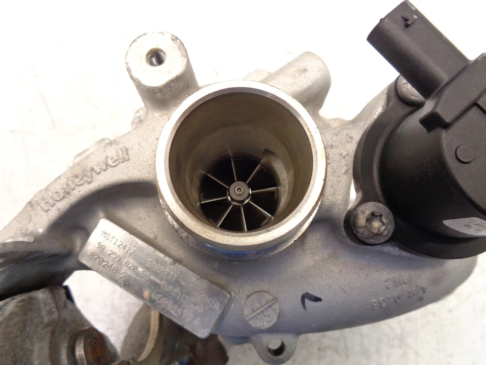 涡轮增压器适用于 2018 标致 3008 SUV 1.2 THP HNS EB2ADTS HN05 131HP — 第 4/4 张图片