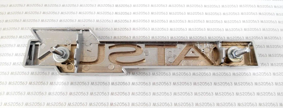 Nueva insignia emblema parrilla delantera para Datsun 510 1968-73 Foto 3 de 4