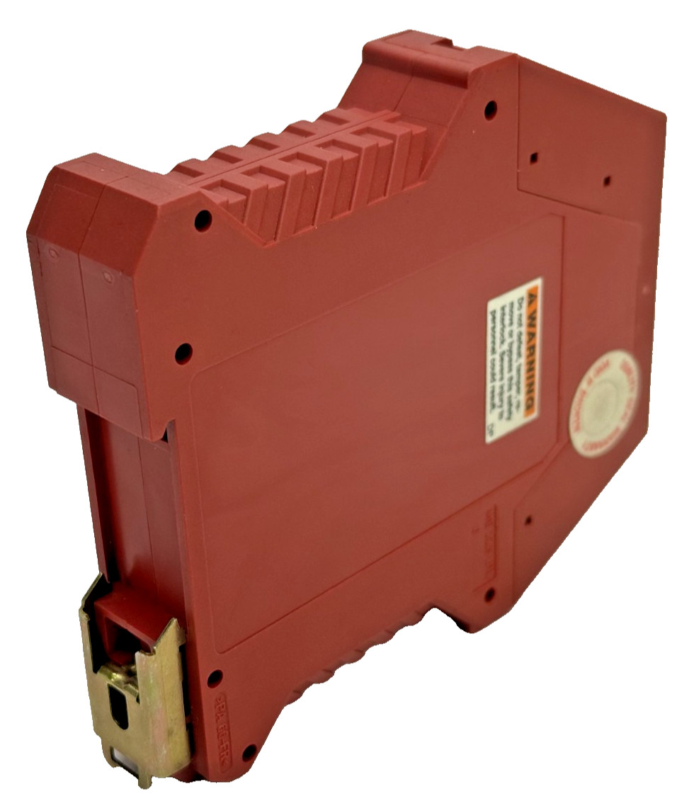 Allen Bradley MSR5T Guardmaster Safety Relay 24V AC/DC 440R-B23020