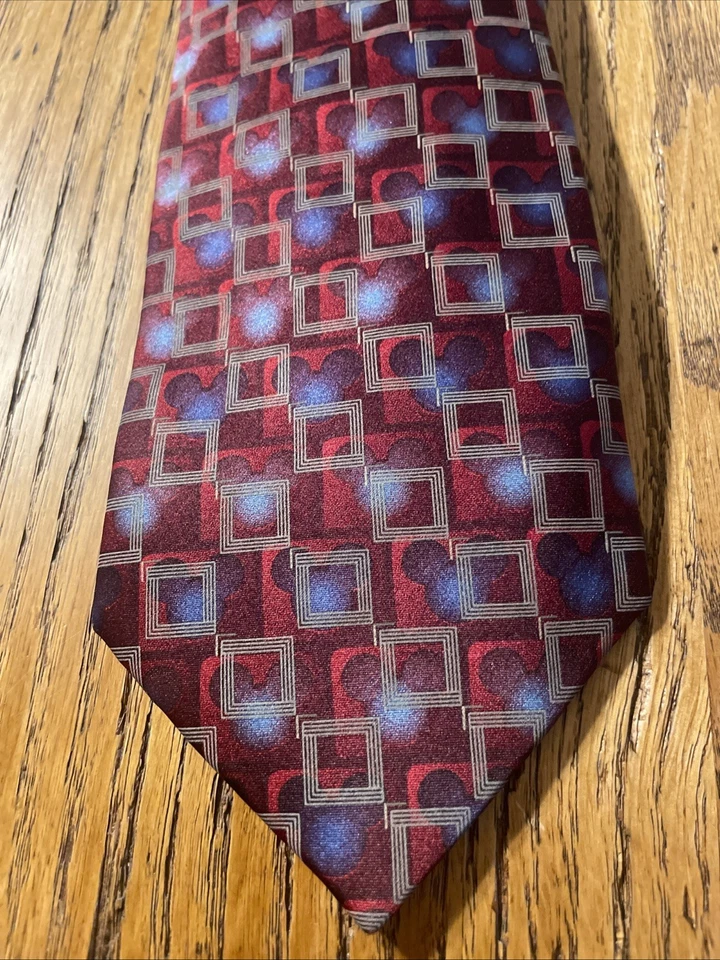 Corbata de seda geométrica de colección usada en excelente estado de Walt Disney World oculta de Mickey Mouse Foto 2 de 4