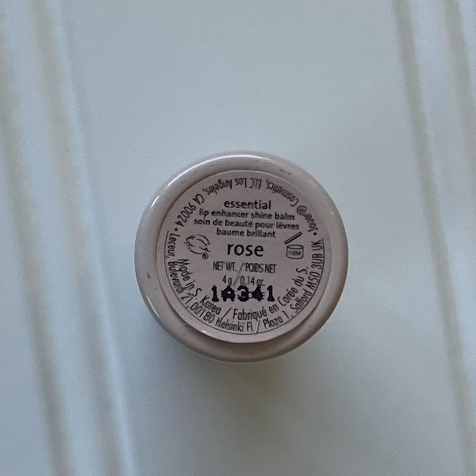 ¡NUEVO! JOUER BALM BOUCHE ROSA LABIAL SEMI MATE Foto 2 de 2