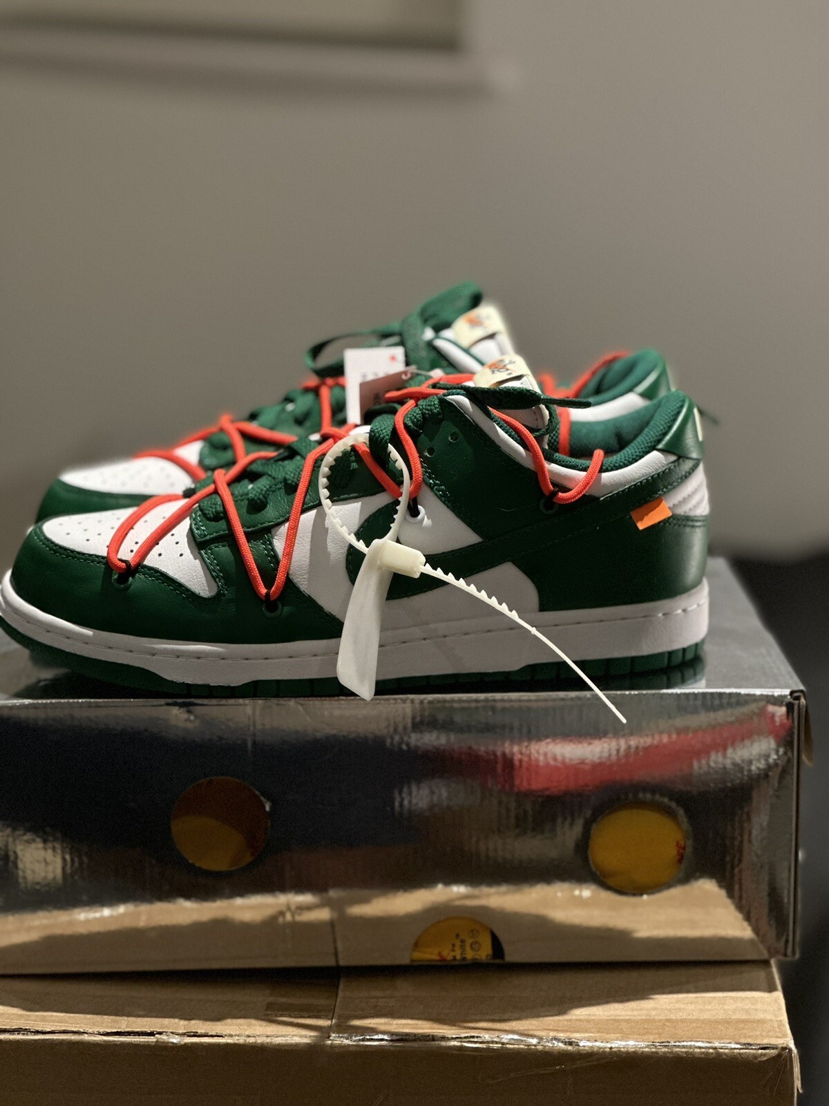 OFF WHITE X NIKE Nike x bianco sporco verde pino basso UK 8