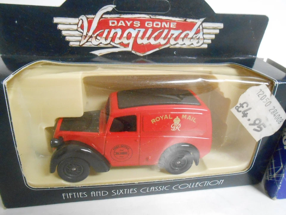 Corgi Vanguards 1:64 Scale Morris Royal Mail Truck & car - Image 2 of 4