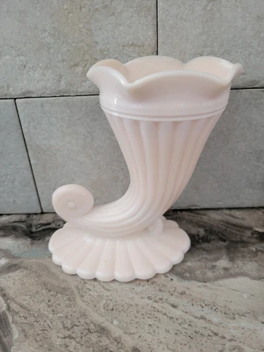 Vintage Jeanette Shell Pink Milk Glass Cornucopia/Horn Of Plenty Vase 1950s