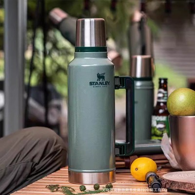 STANLEY Isolier Kanne Classic Thermo Flasche Kaffee Tee Becher Vakuum 1.4-1.9 L