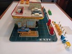 Vintage Marx Service Center, Sky-View Parking with Accessories! Very Clean! — photo 7
