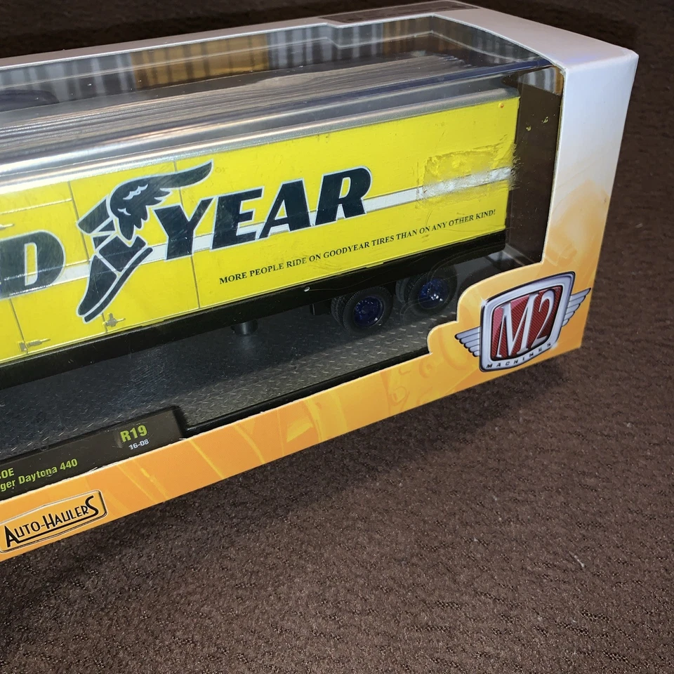 M2 AUTO HAULERS 1969 Dodge L600 & 1969 Charger Daytona GOODYEAR1:64 -yellow - Image 2 of 4