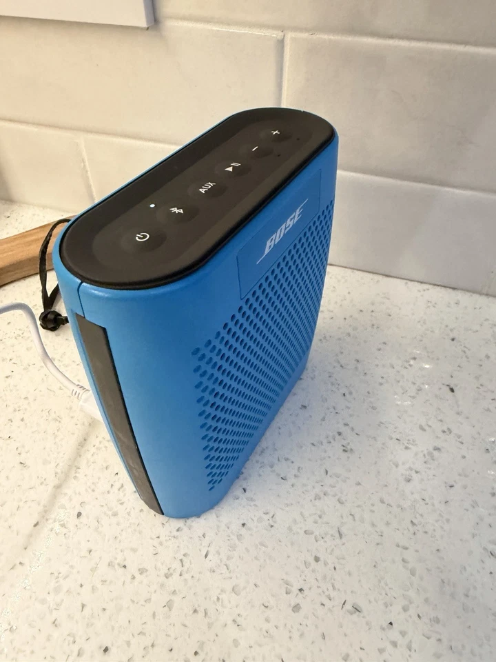 BOSE 415859 Soundlink Colour Bluetooth Speaker Blue - Working Order With Lead - Image 3 of 4