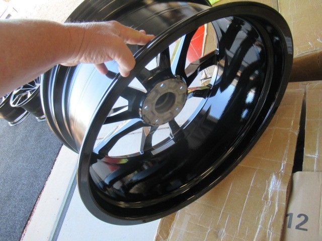 (4) LAMBORGHINI URUS OEM FACTORY BLACK 23" WHEELS RIMS ONLY 400 MILES