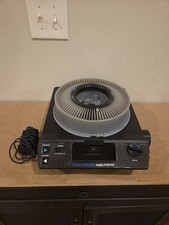 KODAK Carousel 4400 Slide Projector TESTED WORKS W/ Remote, Lens, 80 Slide Tray