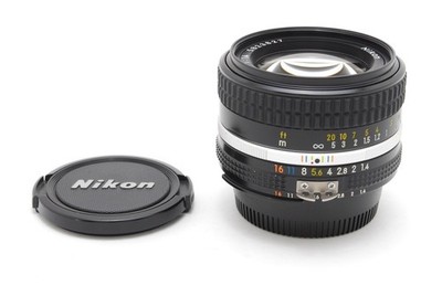 【NEUWERTIG】Nikon Ai-s AIS NIKKOR 50mm f/1.4 Standardobjektiv