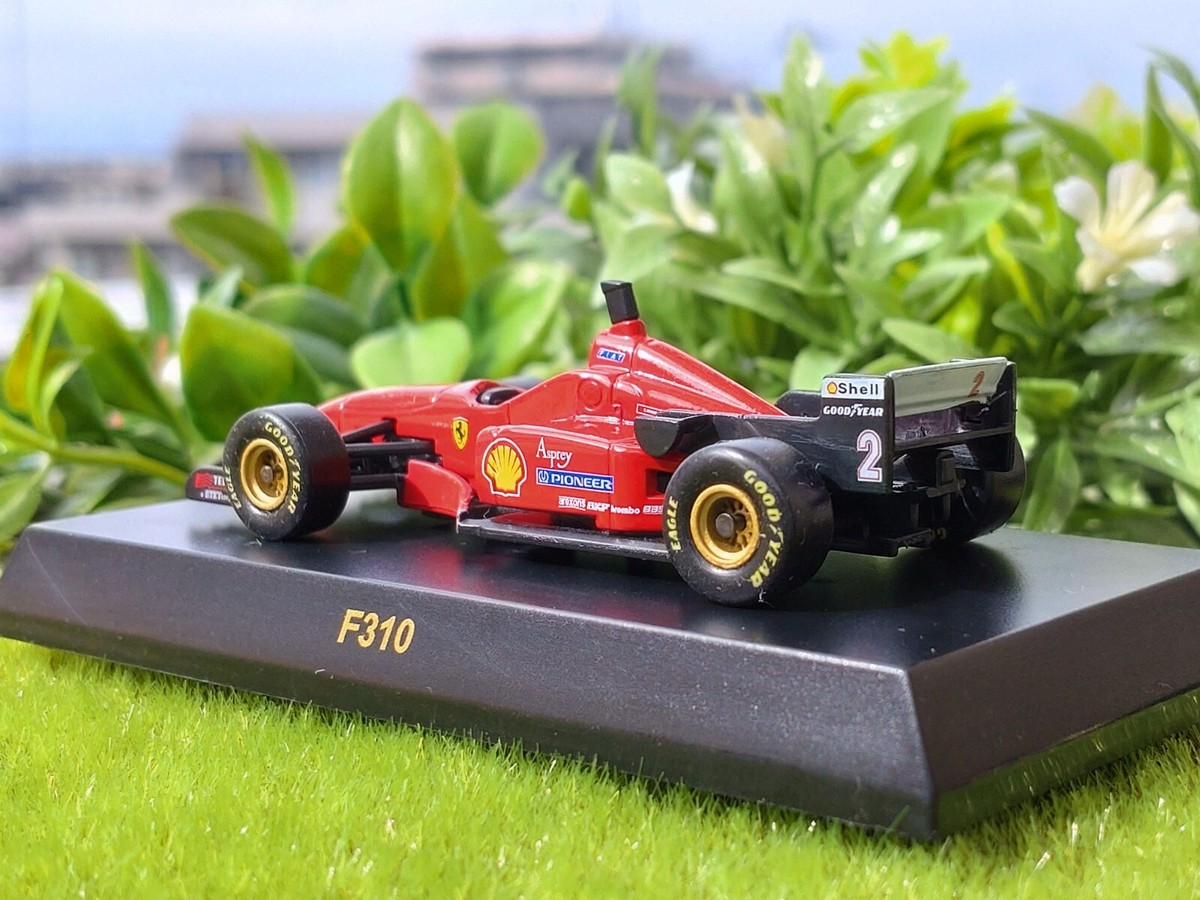 F1 1996 / Ferrari / F310 / No2 E.Irvine / 1/64 Diecast Car