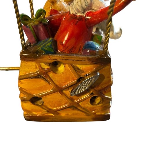 VINTAGE HOT AIR BALLOON AND SANTA MUSIC BOX PLAYS WISH YOU A MERRY SEE DESC - Picture 5 of 8