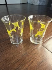 Set Of 2 Vintage Small Clear Juice Glasses With Giraffes. No Chips.
