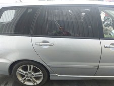 Porte arrière et accessoires Mitsubishi LANCER