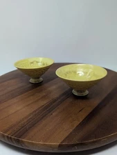 A Pair Of Stunning Art Studio Japanese Style Yellow Bowls 4 3/4"Opening 2 .5"