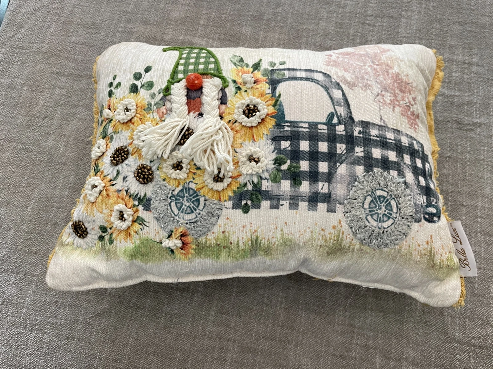 Bella Lux Decorative Throw Pillow Gnome Truck Sunflowers 12" x 9" Beaded
Opens in a new window or ta