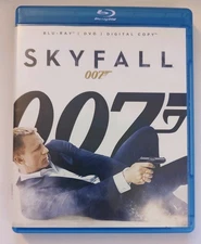 Skyfall (Blu-ray/DVD, 2013, 2-Disc Set, Includes Digital Copy UltraViolet)