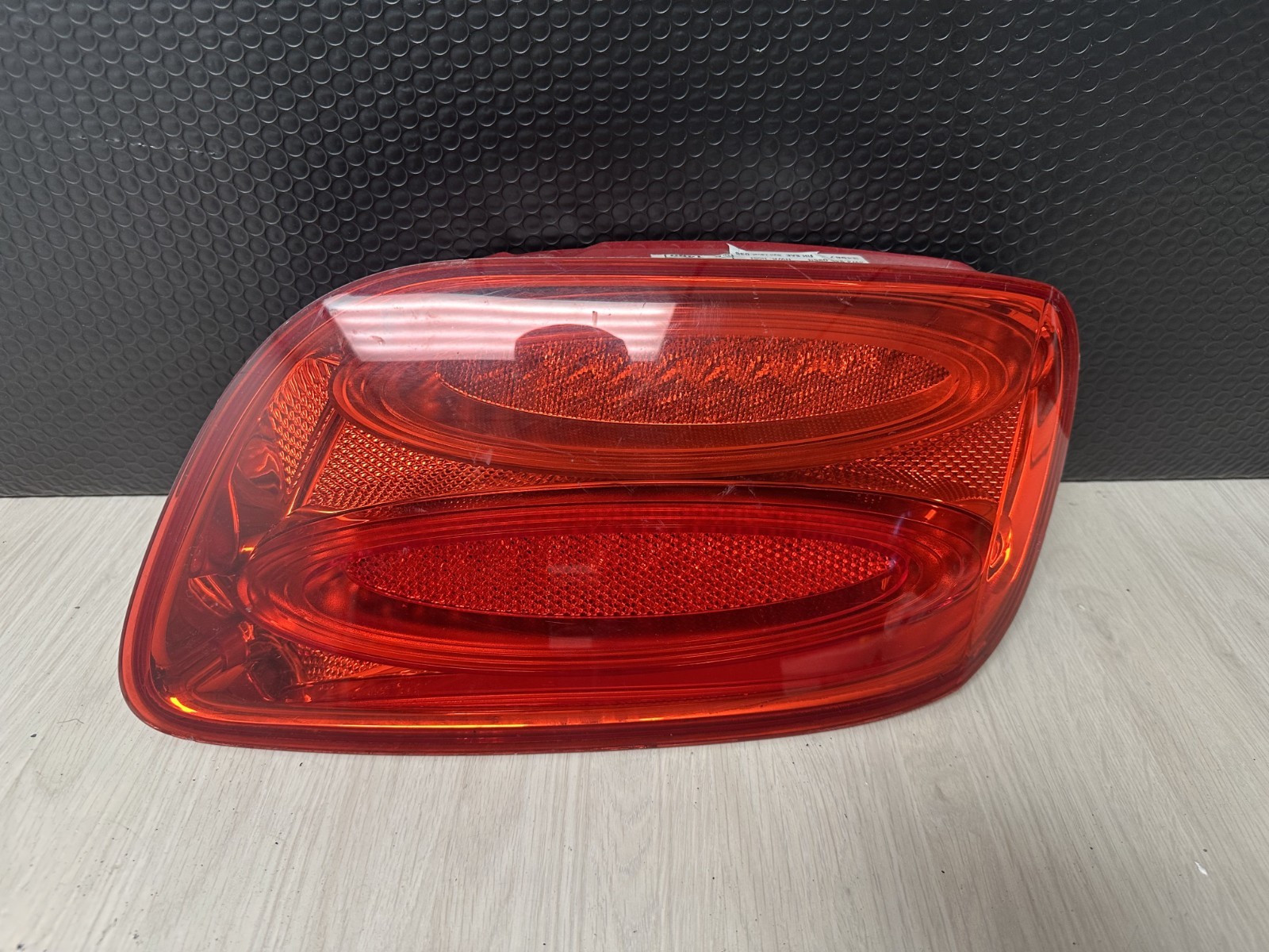 12-13 Bentley Continental GTC GT Right Passenger LED Tail Light Lamp OEM