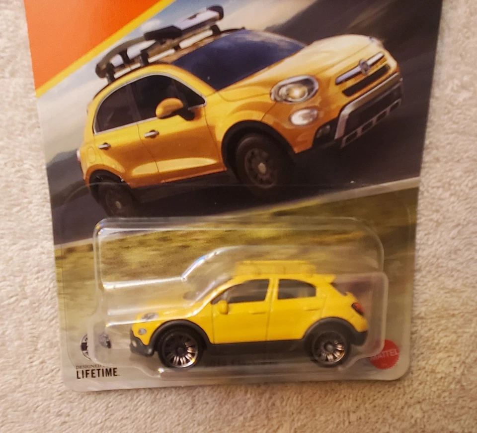 Matchbox FIAT 500X 2016, amarillo, espacioso, ágil, personalizado, italiano #01/125 Foto 2 de 4