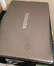Toshiba Satellite Laptop L7750 For Parts Only 