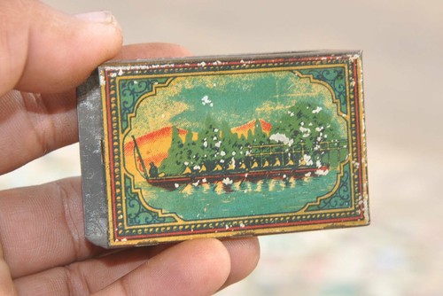 Vintage Fein Spiegel Tailliert Litho Aufdruck Matchbox Abdeckung, Sammlerstück - Picture 5 of 8