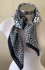 Glentex Italian Neck Scarf Black White Petite Floral Square 29 X 29  Pocket