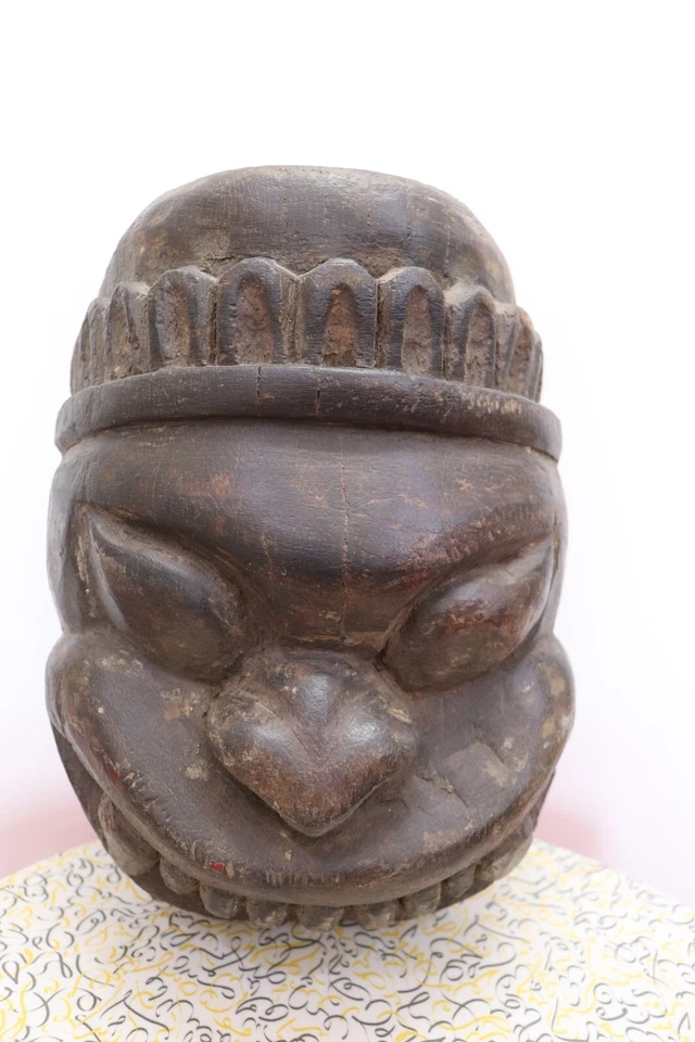 Antigua máscara facial de madera hecha a mano estatua colgante de pared, juguete, coleccionable Foto 2 de 4