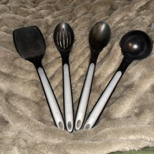 Calphalon Black Nylon Utensils 4 Piece Set Spatula/Slotted Spoon/Spoon/Ladle