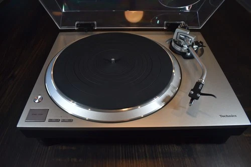 Technics SL-1500C turntable (Emulation of the sl-1200) No reserve.