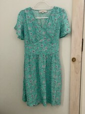 LOFT Size 0 Blue / Teal Floral Mini Dress Flutter Sleeves V-Neck A-LineClassy