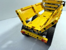 Lego Technic: Construction: Hauler 8264 (2009) Retired. Motorized.